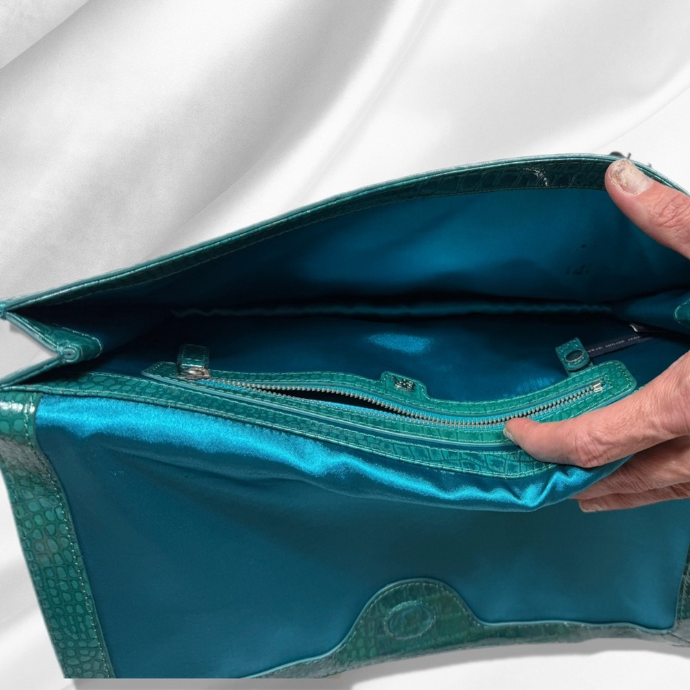 Banana Republic Teal Croc-Embossed Clutch - Picture 5 of 6